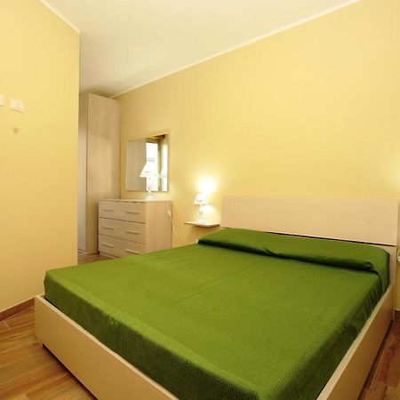אבולה Re Sole Case Vacanze - Esclusivo Attico M A R T E Con Spaziosissima Terrazza Solarium Attrezzata מראה חיצוני תמונה