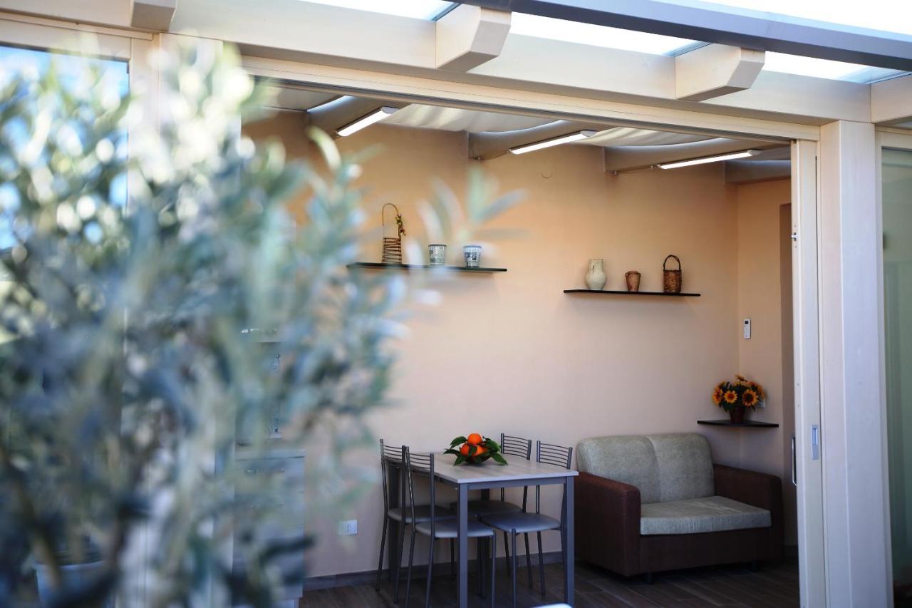 אבולה Re Sole Case Vacanze - Esclusivo Attico M A R T E Con Spaziosissima Terrazza Solarium Attrezzata מראה חיצוני תמונה