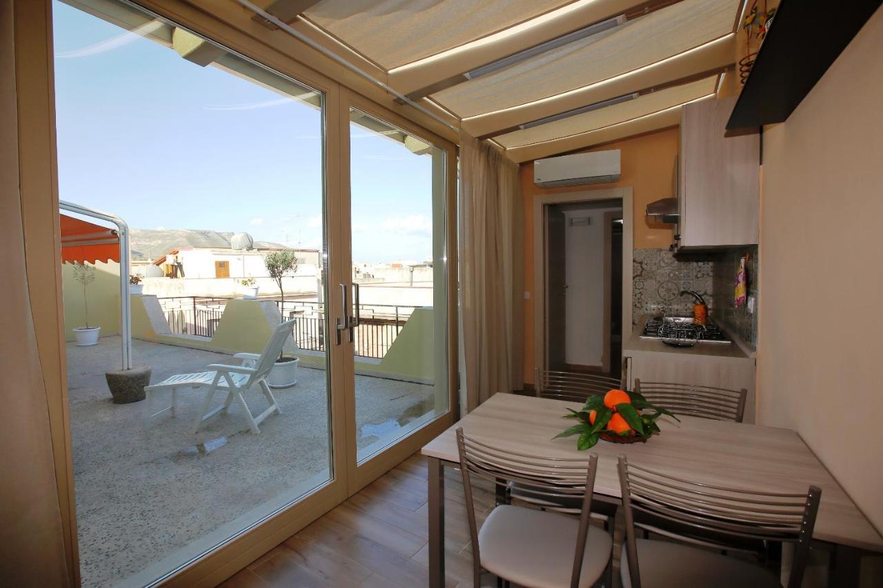 אבולה Re Sole Case Vacanze - Esclusivo Attico M A R T E Con Spaziosissima Terrazza Solarium Attrezzata מראה חיצוני תמונה