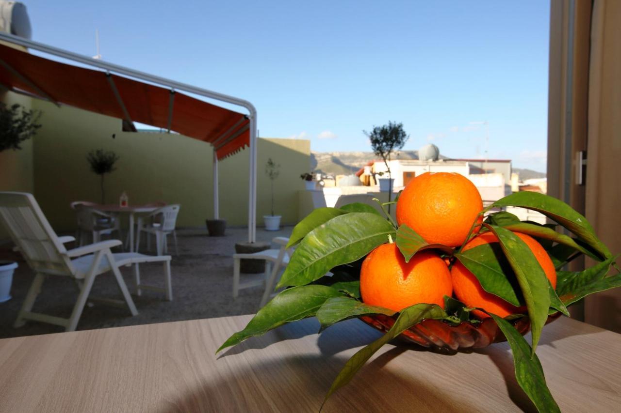 אבולה Re Sole Case Vacanze - Esclusivo Attico M A R T E Con Spaziosissima Terrazza Solarium Attrezzata מראה חיצוני תמונה